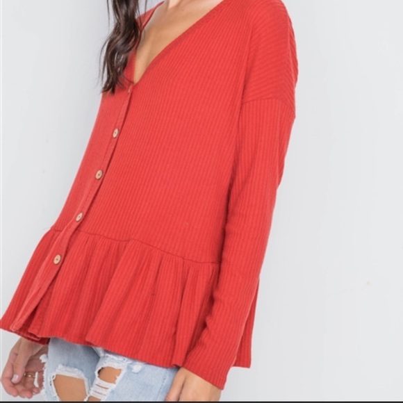 🆕LAST ONE!🛍 Button Down Peplum Sweater - Picture 2 of 5